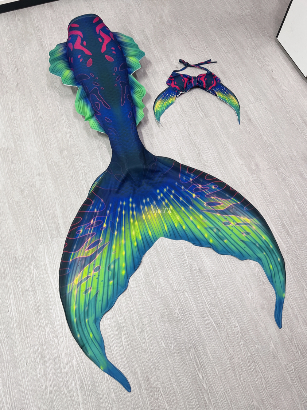 New Adult Mermaid Tail Fish Ta - Aquarium & Marine Museum Universiti Malaysia Sabah Kota Kinabalu Sabah Reviews recensione e prezzo