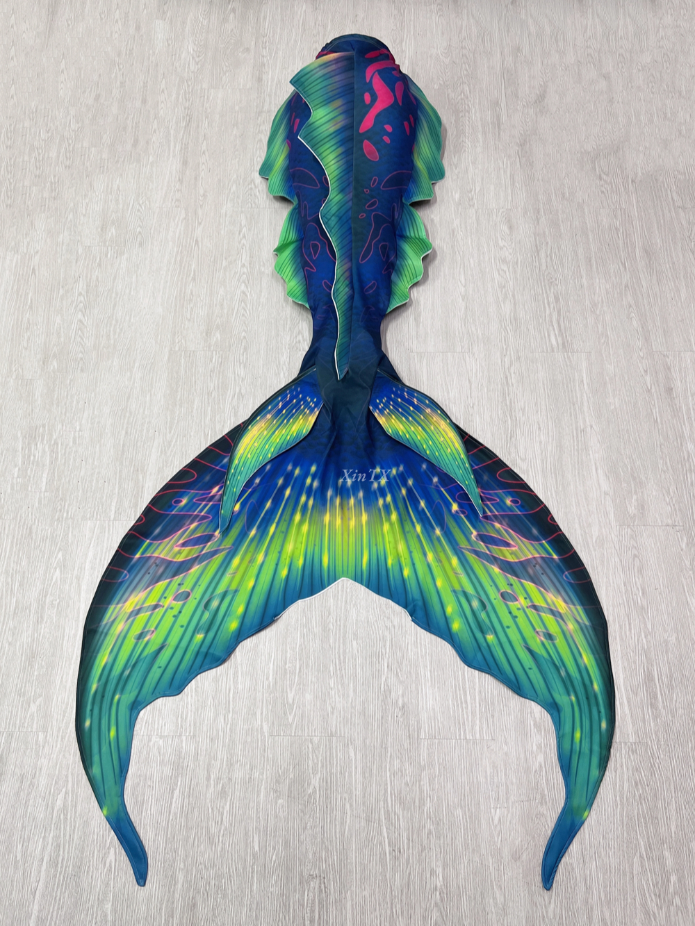 New Adult Mermaid Tail Fish Ta - Aquarium & Marine Museum Universiti Malaysia Sabah Kota Kinabalu Sabah Reviews recensione e prezzo